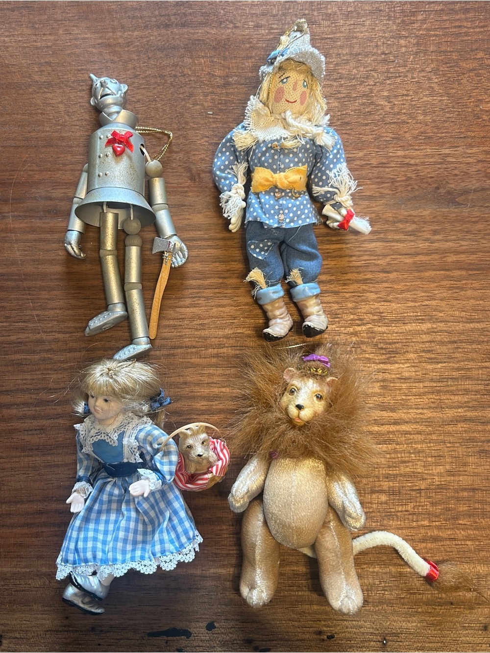 Wizard Of Oz Ornaments 6-8" Dorothy, Tin Man, Toto, Lion, Scarecrow memorabilia